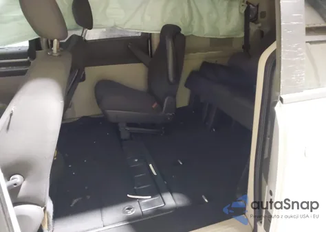 2008 Dodge Grand Caravan Sxt z USA, uszkodzony, nr VIN 2D8HN54P88R102013